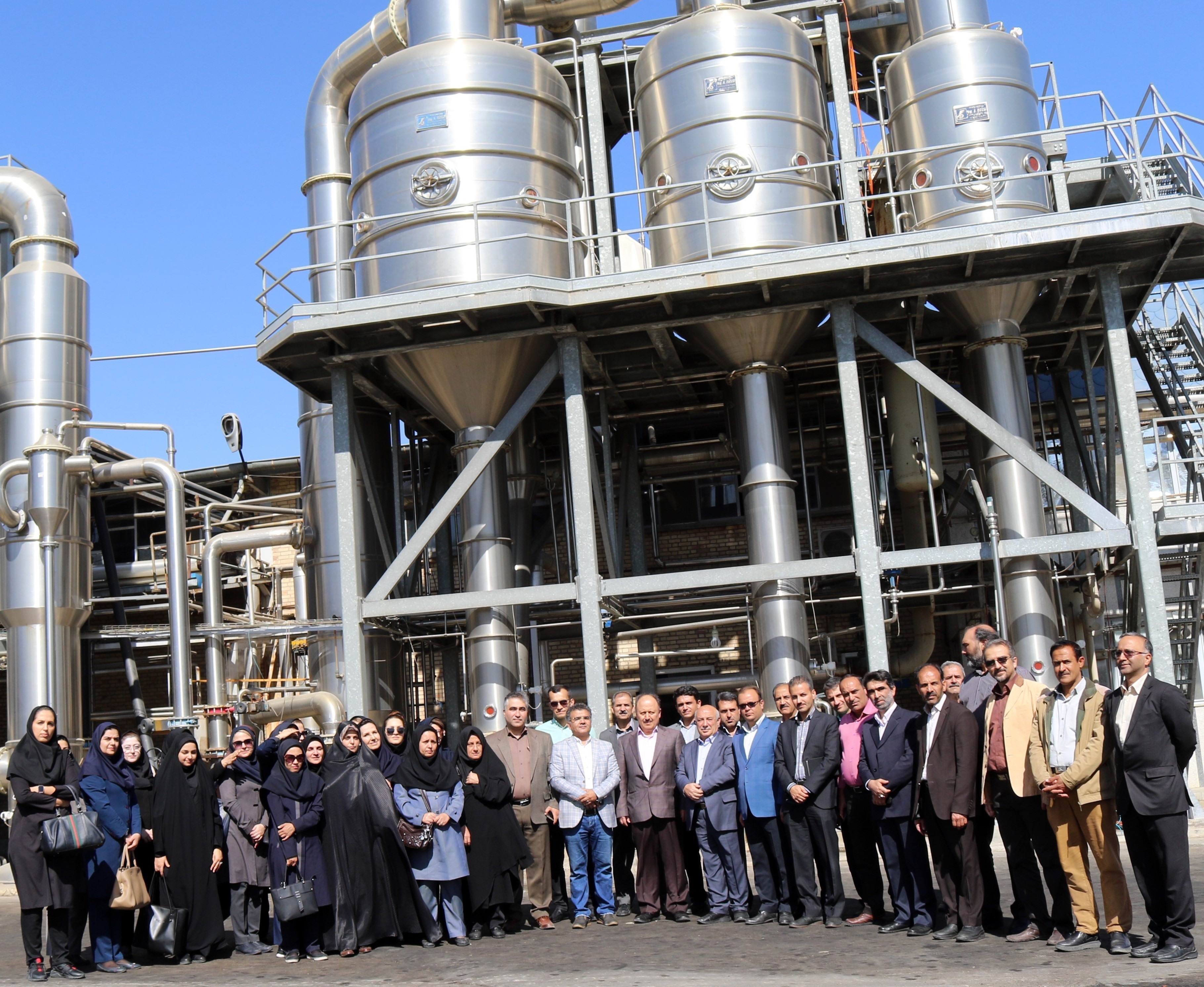 Visitation of Zoshk Co. by the experts of Mashhad Food Administration - 2017